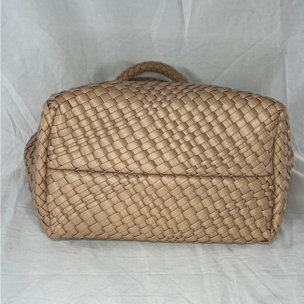 leather woven tote bag tan basket‎ weave shoulder handbag queenoris NWT - Picture 6 of 10